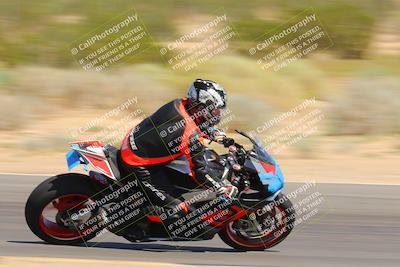 media/Sep-25-2023-Moto Forza (Mon) [[81ffa65e0a]]/B-C Group/Session 4 (Turn 10 Inside)/